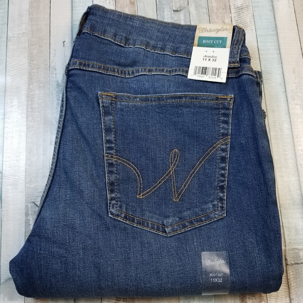 Wrangler Boot Cut Jeans NWT